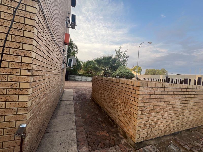 Great potential apartment for sale. - Photo 5