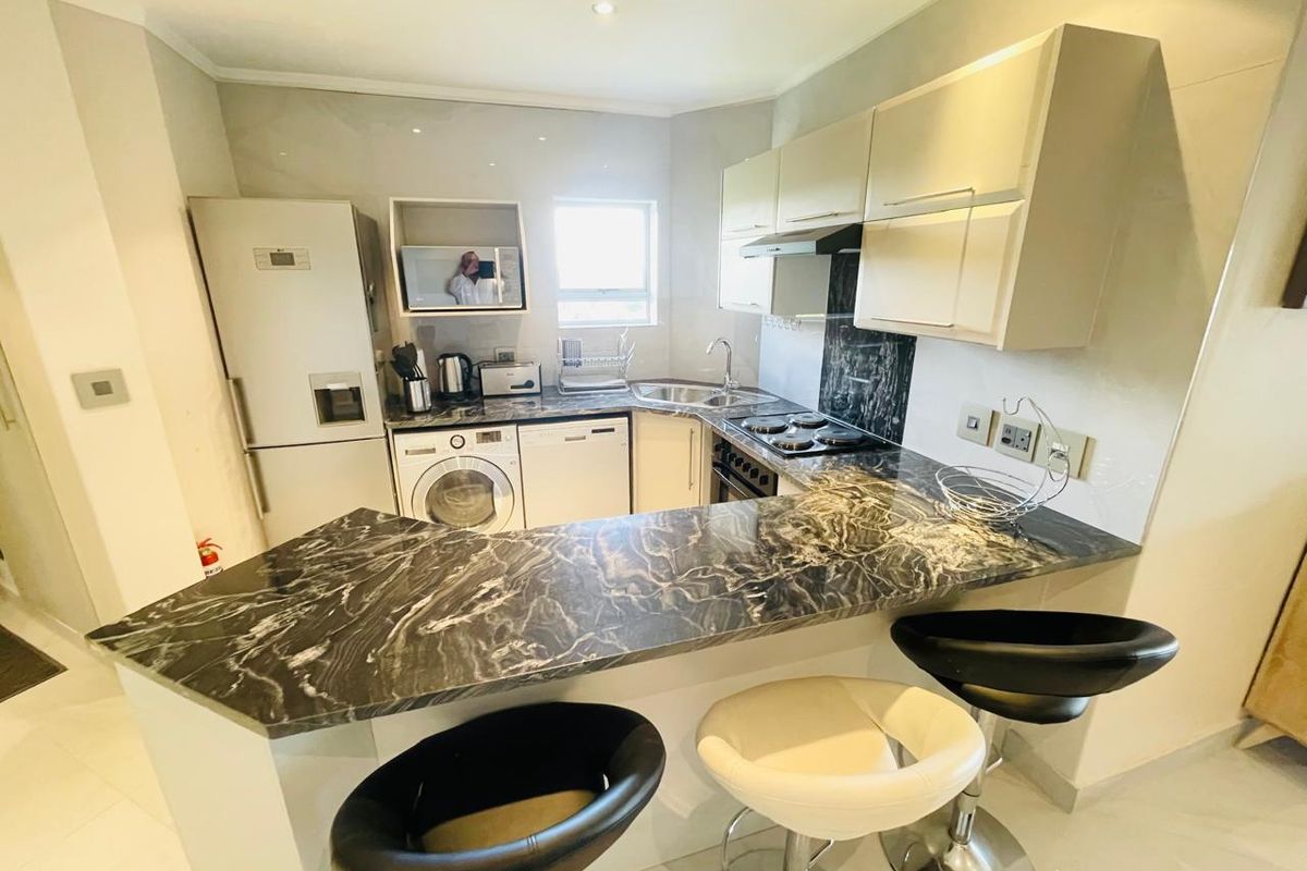 2 Bed Furnished Apartment for Rent in Sandhurst - Photo 4