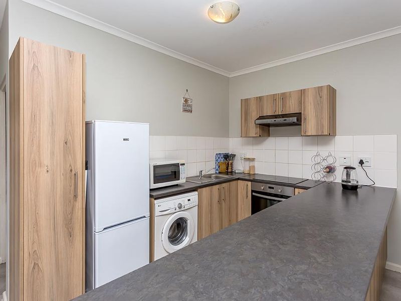 Perfect starter home or Investment - Photo 8