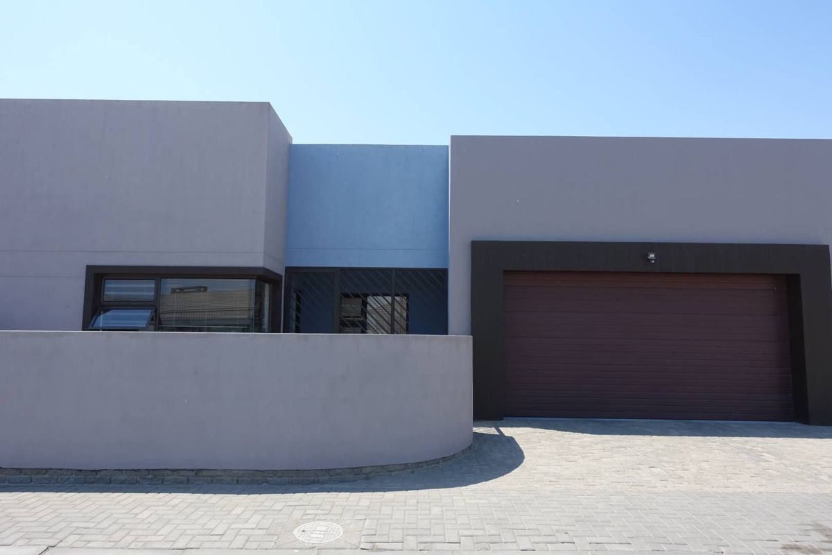 3-Bedroom Townhouse in Kramersdorf for sale - Photo 2