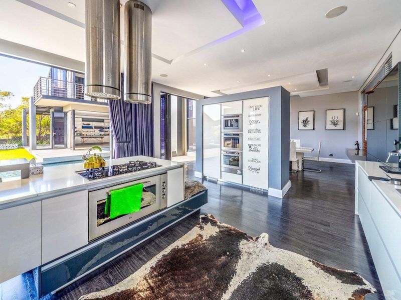 Living in a Sophisticated Sanctuary - Photo 9