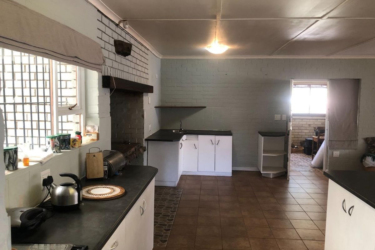 Charming Bot River Home: Country Living - Photo 5