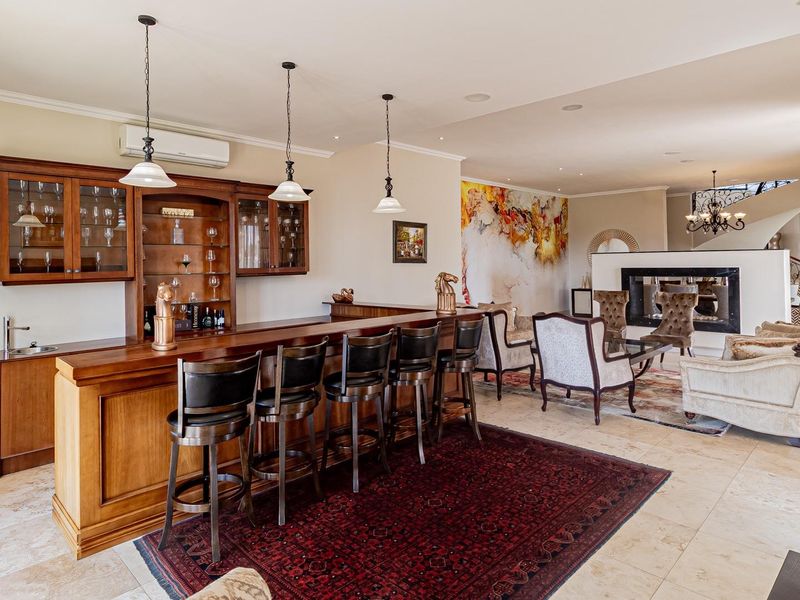 Grand 5-Bedroom Mansion in Prestigious Blue Hills Equestrian Estate - Photo 8