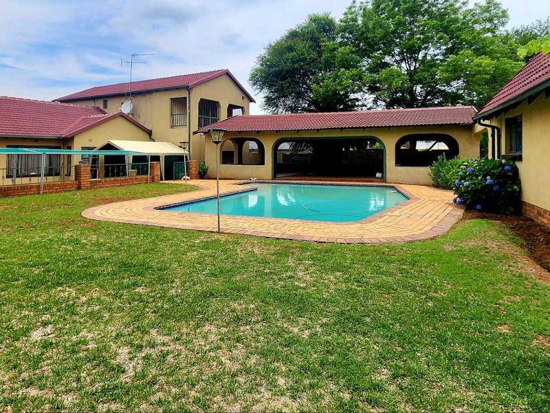 Outright bargain with cottage! - Photo 7