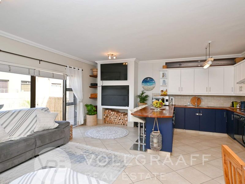 Life is better by the beach - Photo 7