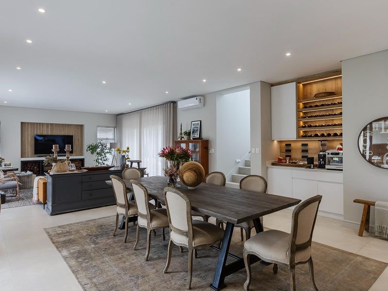 Elegant Family Home in Exclusive Westruther Estate, Paradyskloof – Stellenbosch - Photo 5