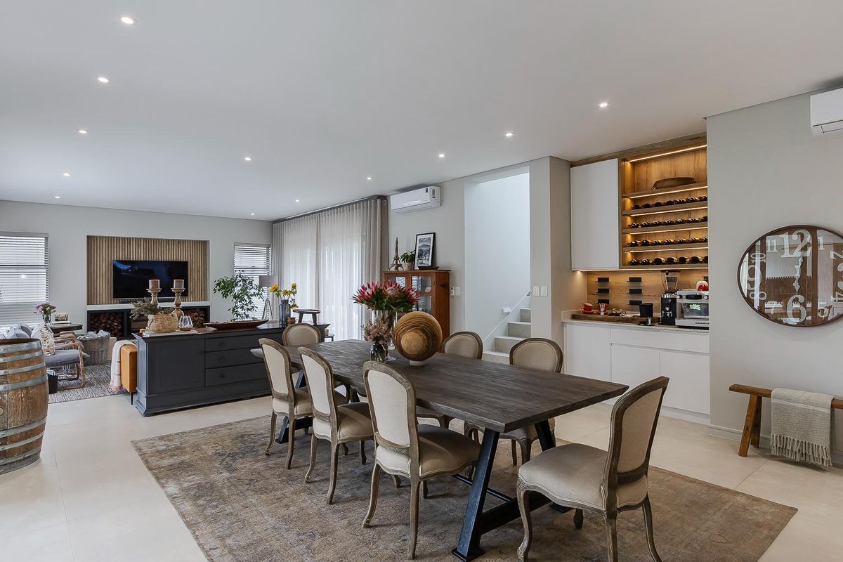 Elegant Family Home in Exclusive Westruther Estate, Paradyskloof – Stellenbosch - Photo 5