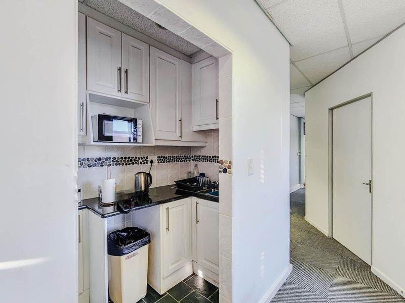 Corner Office For Sale – Millennium Office Park, Century City - Photo 5