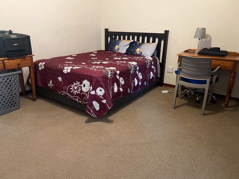 FOR RENT - FULLY FURNISHED FREE-STANDING HOME - Photo 10