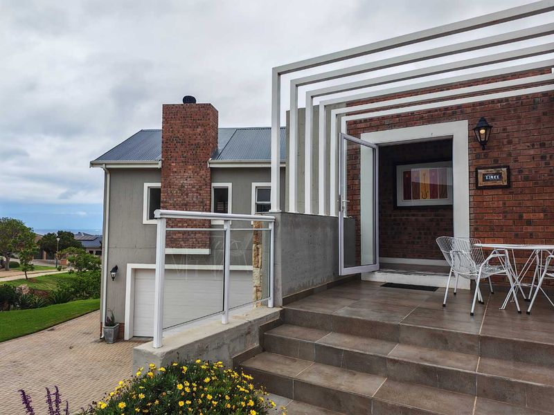 Stunning 5 Bedroom House for Sale in Monte Christo - Photo 3