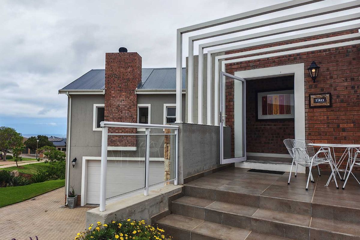 Stunning 5 Bedroom House for Sale in Monte Christo - Photo 3