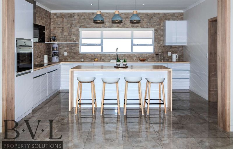 Perfect Three Bedroom Family Home in a Peaceful Coastal Neighbourhood