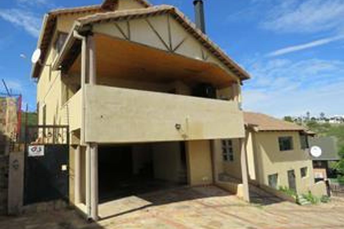 Elevate Your Lifestyle in This Stunning Three-Bedroom Home - Photo 2