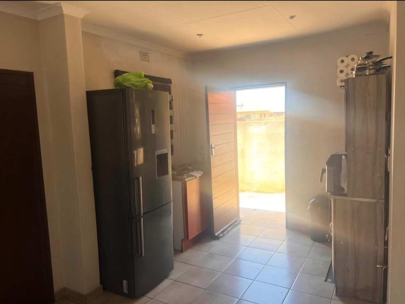 2 Bedroom House For Sale Vanderbijlpark CE4 - Photo 5