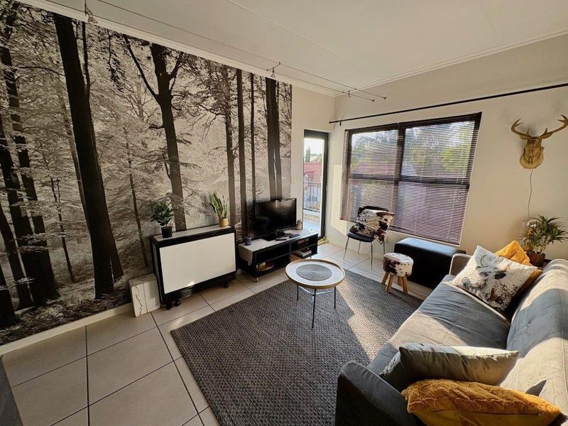 Outstanding Price! Prime Location! - Photo 2