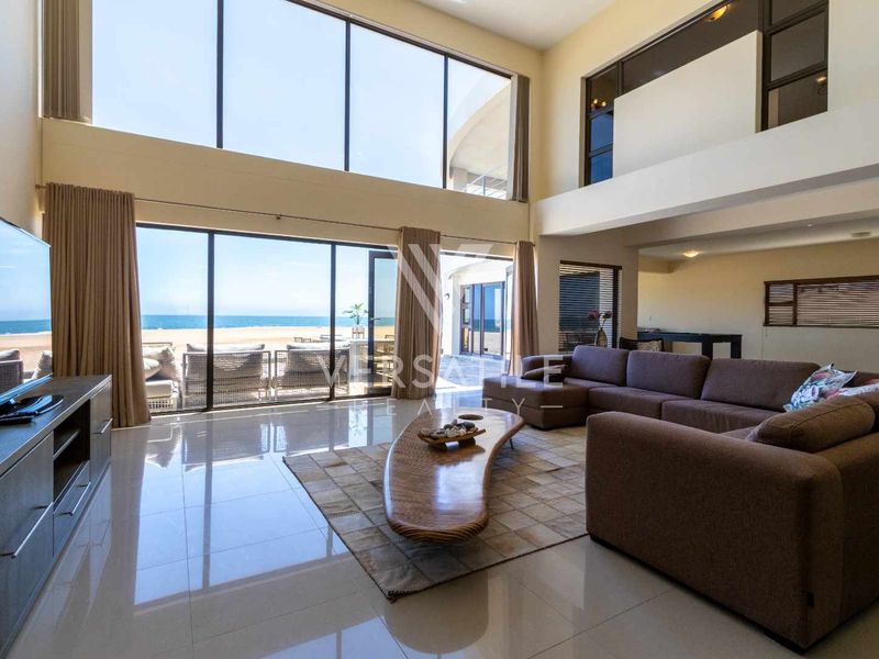 Beachfront House for Sale - Photo 8