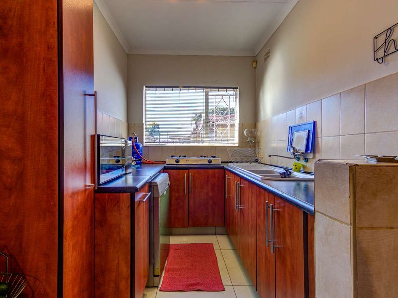 Family Home for sale - Photo 9