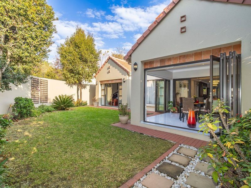 A Home Designed for Comfort, Crafted for Living - Photo 9
