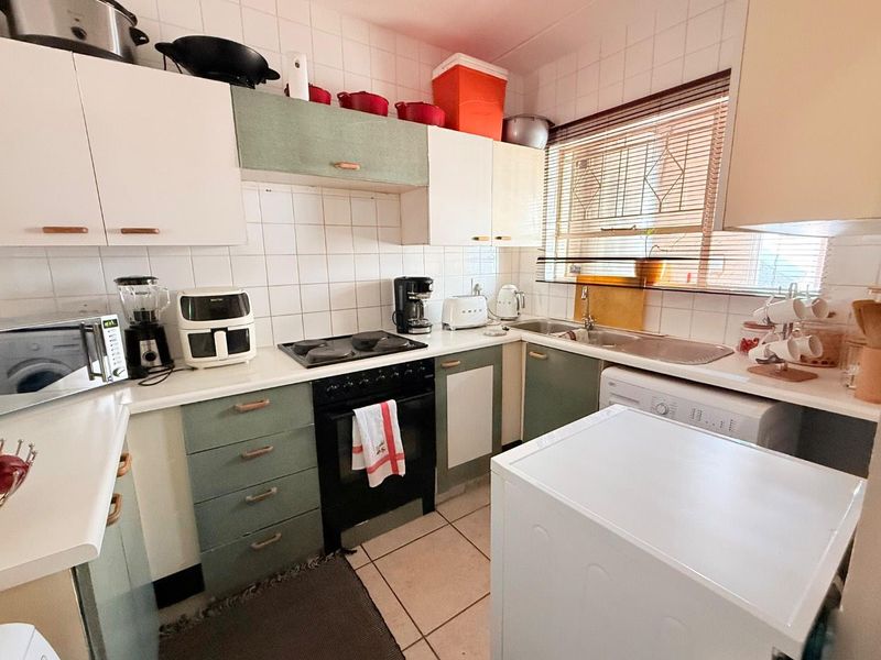 Best Investment Property for Young Professionals! - Photo 3