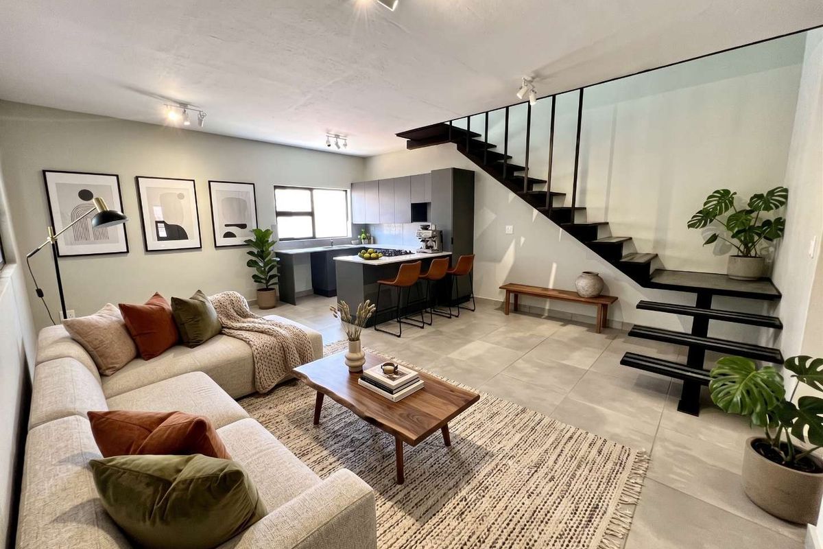 3 Bedroom Townhouse FOR SALE in Kleine Kuppe - Photo 4