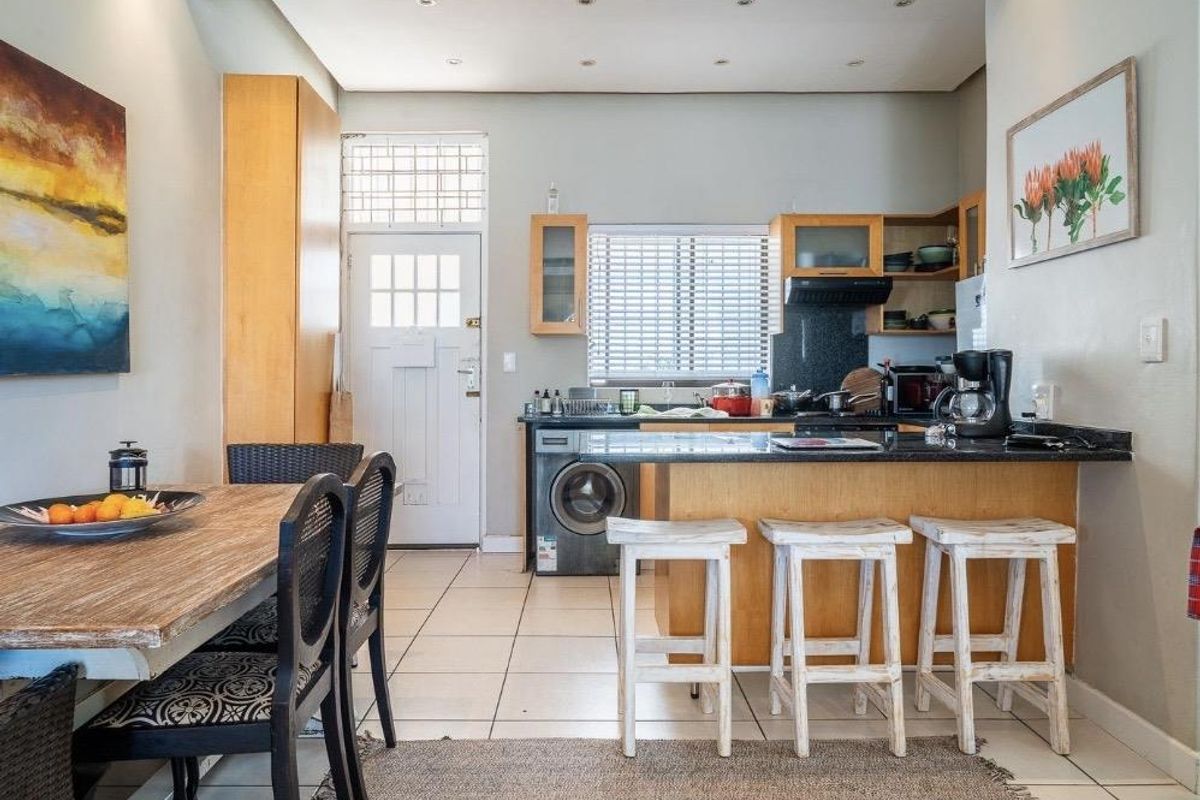 Your foothold in Beautiful Bantry Bay - Photo 3