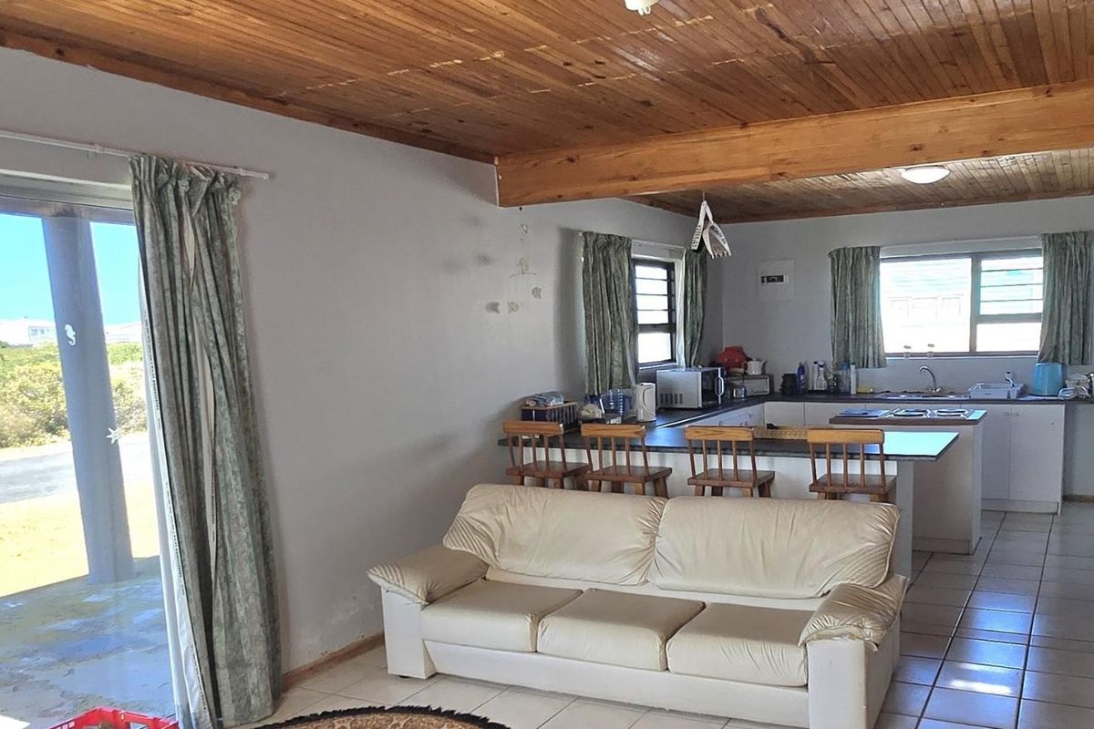 Sunshine, Space and Sea-breezes - Franskraal Style. - Photo 5