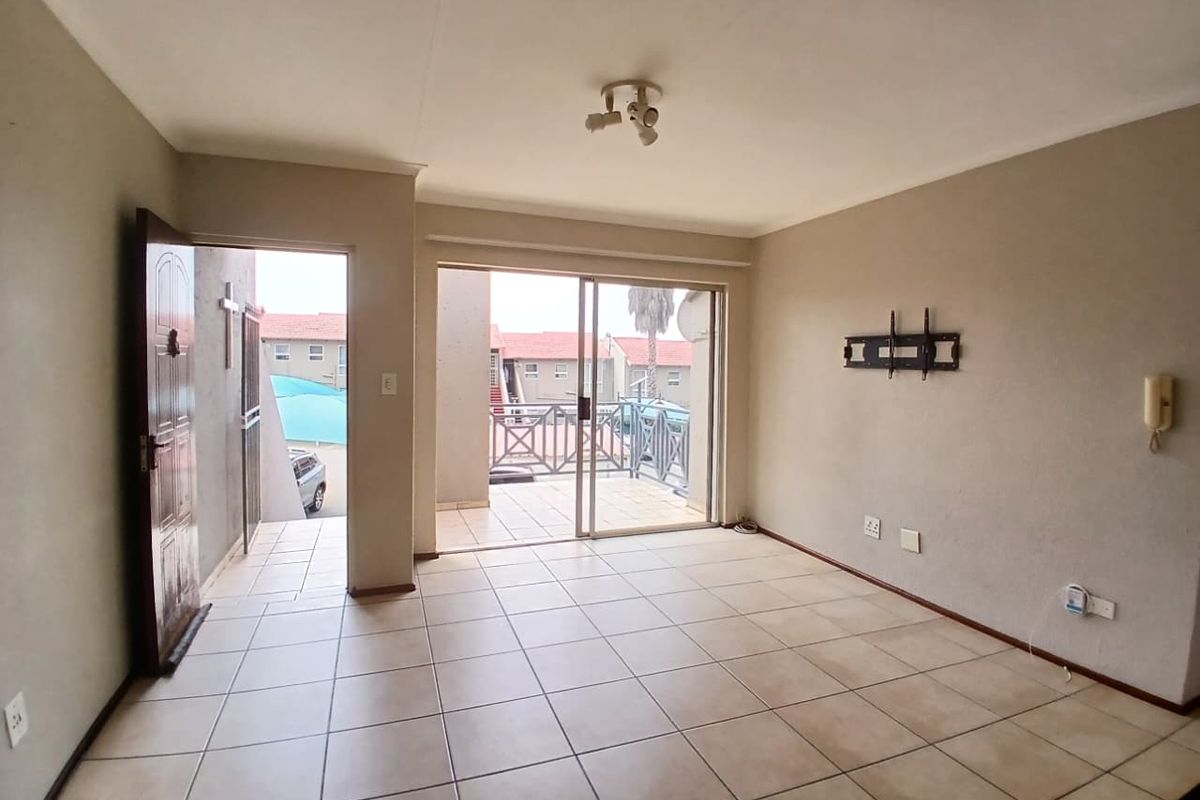 Charming 2-Bedroom Home with Modern Amenities - Photo 5