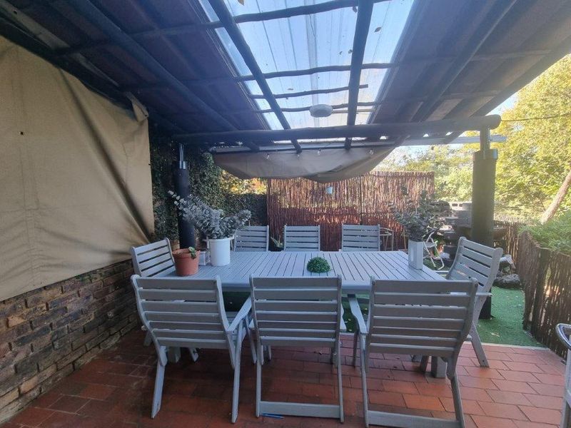 Excellent location for schools. Ideal investment. - Photo 7