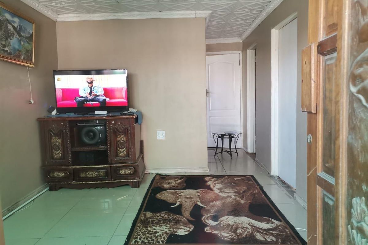 Three-Bedroom Home for Sale in Site B, L Section, Khayelitsha - Photo 2