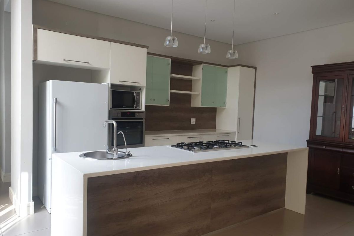 NICHE TOWNHOUSE FOR SALE - Photo 3