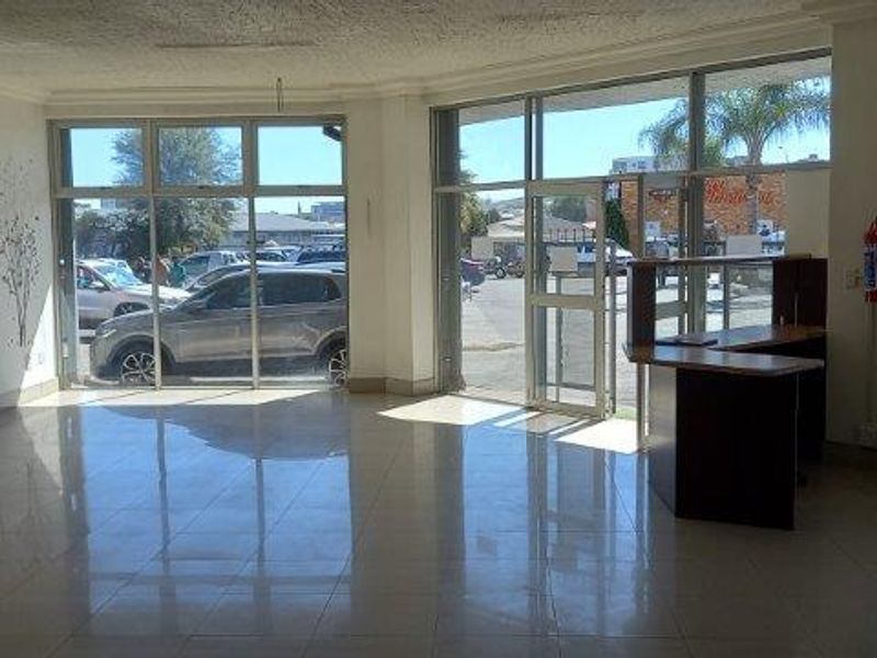 Shop Front Retail Space To Let - Photo 1