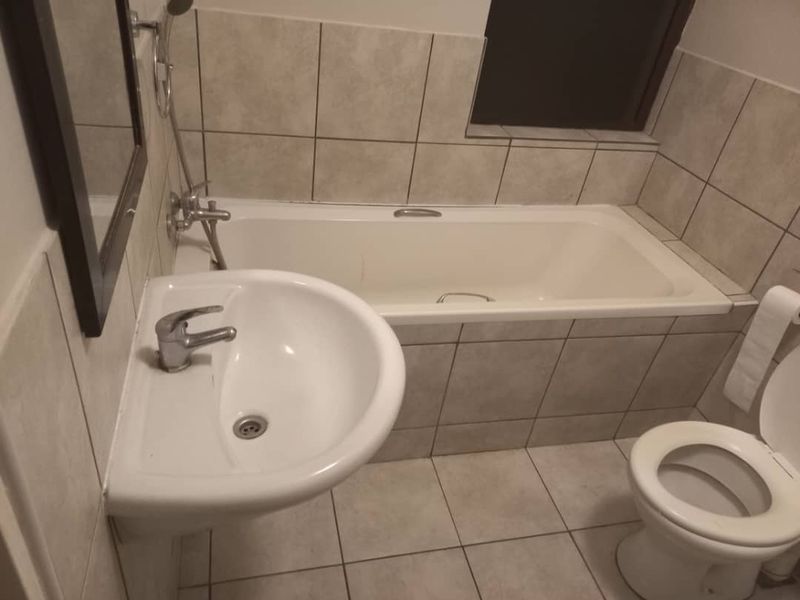 GROUND FLOOR 3 BEDROOM APARTMENT FOR SALE IN ELISENHEIM - Photo 9