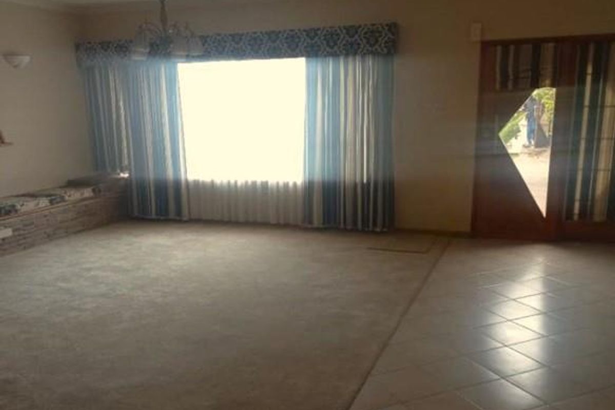 Walvisbay , Namibia | Family home for sale - Photo 5