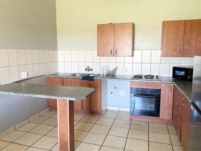 Spacious 1 Bedroom Apartment In A Secure Estate- Brakpan North - Photo 6