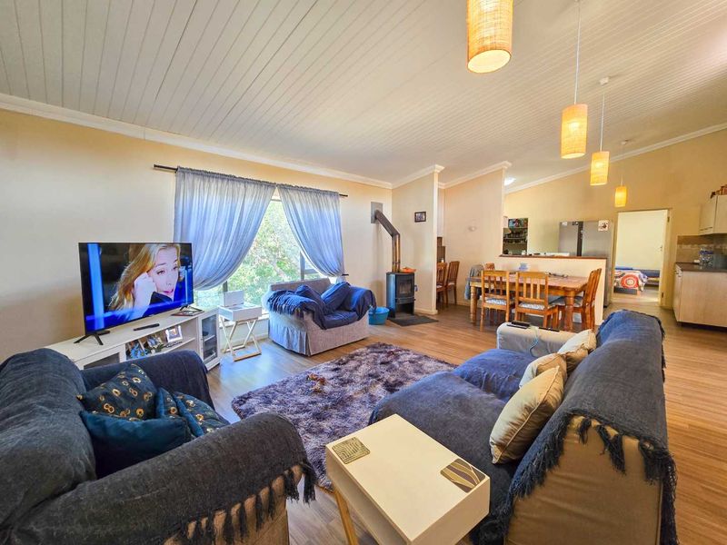 Prestige location with breathtaking river and sea views. - Photo 8