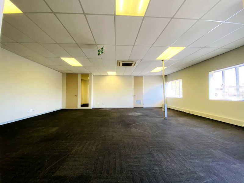 Professional Office Suite with Balcony in Fourways - Photo 5