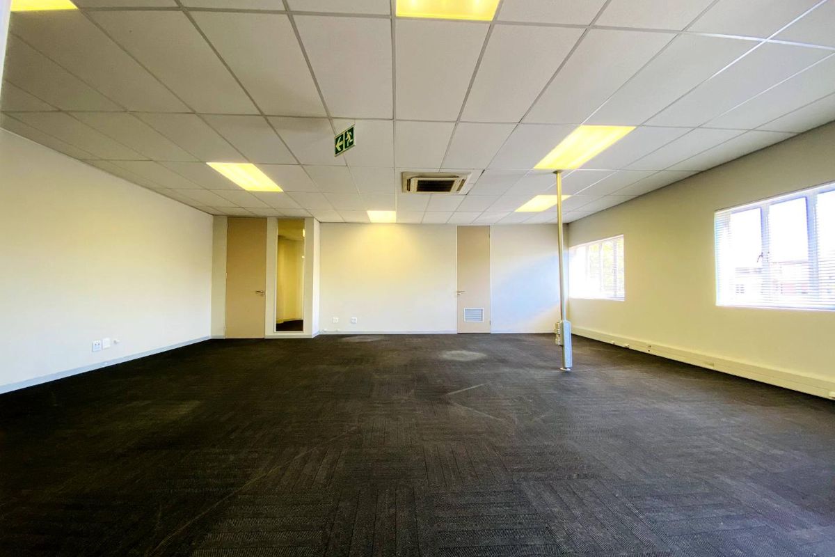 Professional Office Suite with Balcony in Fourways - Photo 5