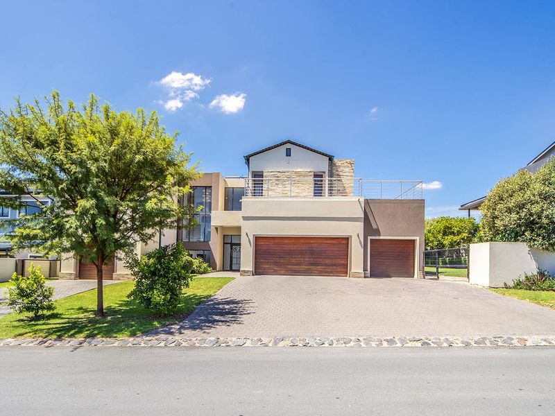 Five Bedroom Elegant Family Home For Sale in Waterfall Country Estate - Photo 2