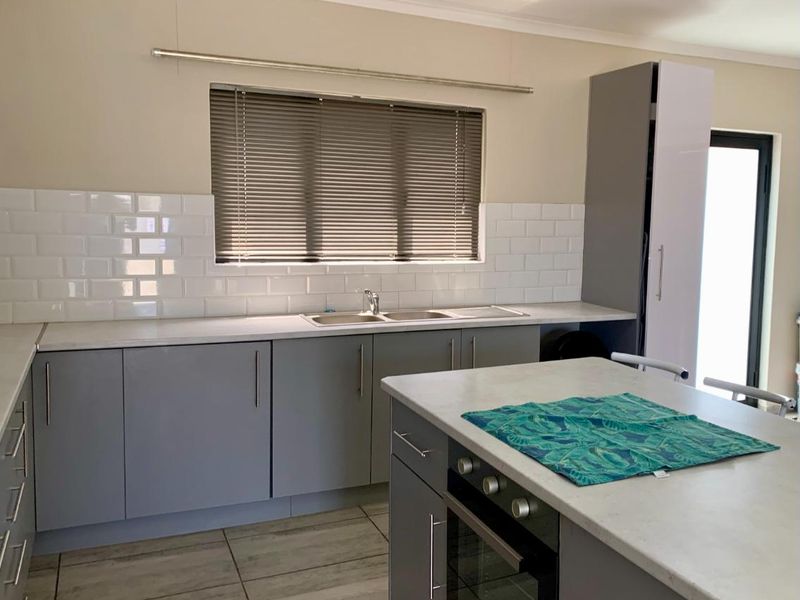 🌟 Discover Your Dream Home by the River, Okakango River Estate, Okahandja!🌟 - Photo 10