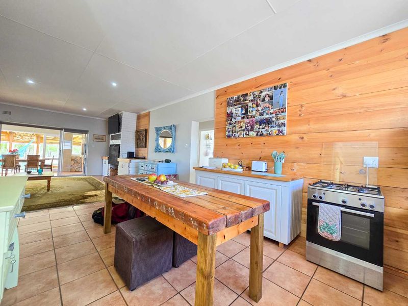 Four bedroom family home for sale in Harbour area. - Photo 10