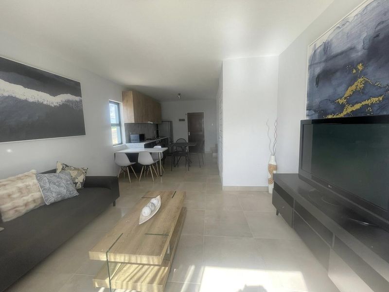 FOR SALE – BEAUTIFUL FREESTANDING HOME AT WATERFRONT - Photo 10