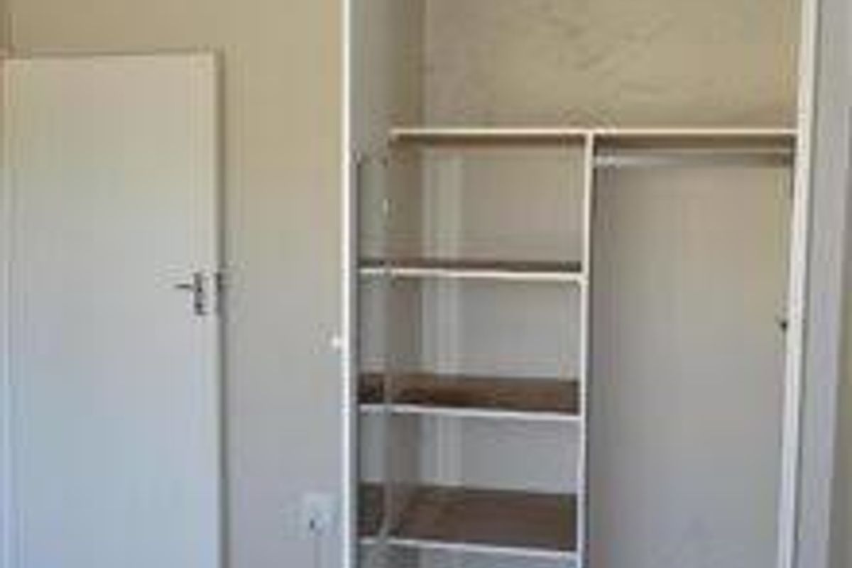 Comfortable 2 Bed Garden Duplex Garden apartment in a Secure and Peaceful Setting - Photo 3