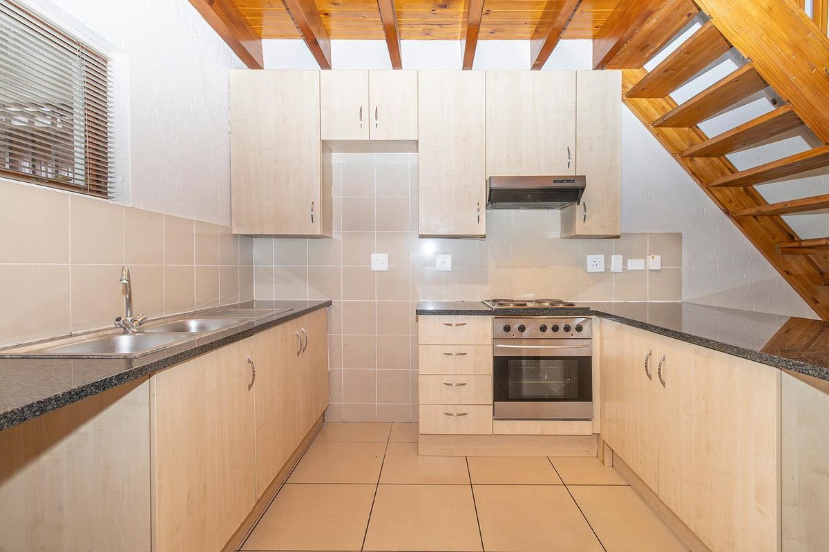 Lock up and Go in a secure Estate - Photo 5