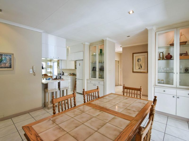 Charming 3-Bedroom Home in Prestigious Waterkloof Ridge - Photo 8