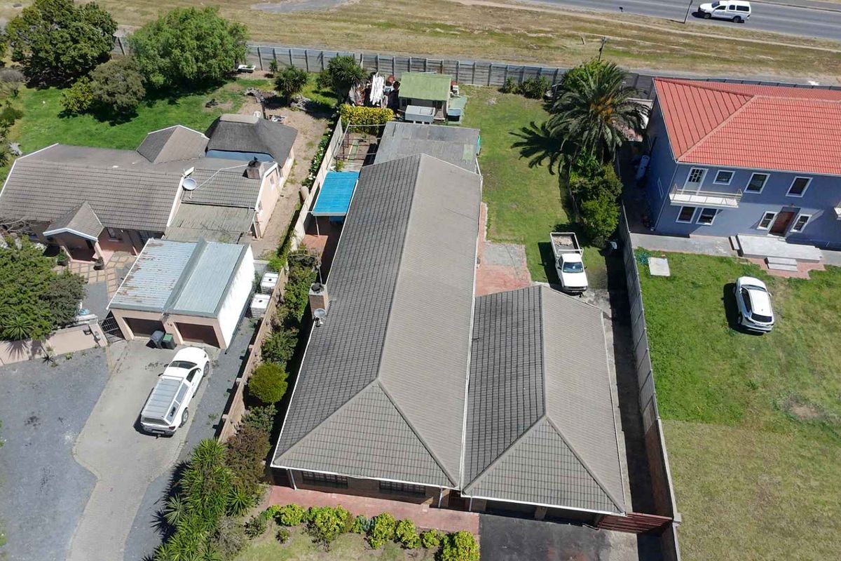 One Home, Endless Possibilities - Photo 4