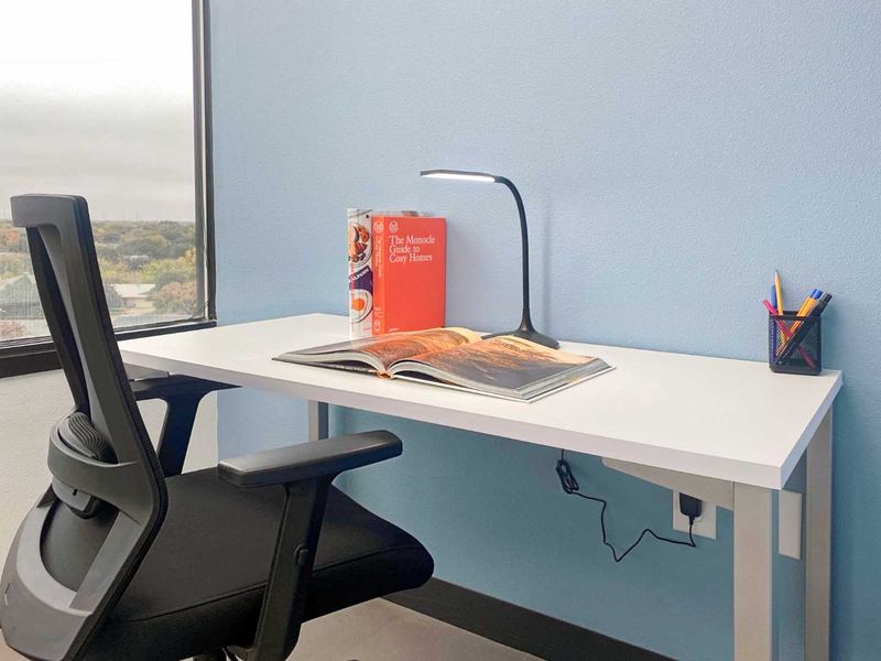 Flexible workspace in HQ Hatfield Quarter - Photo 5