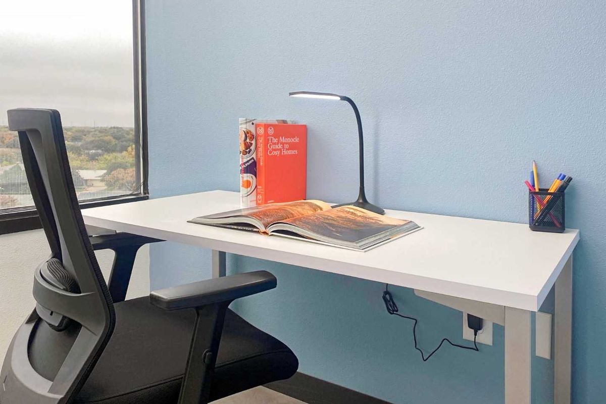 Flexible workspace in HQ Hatfield Quarter - Photo 5