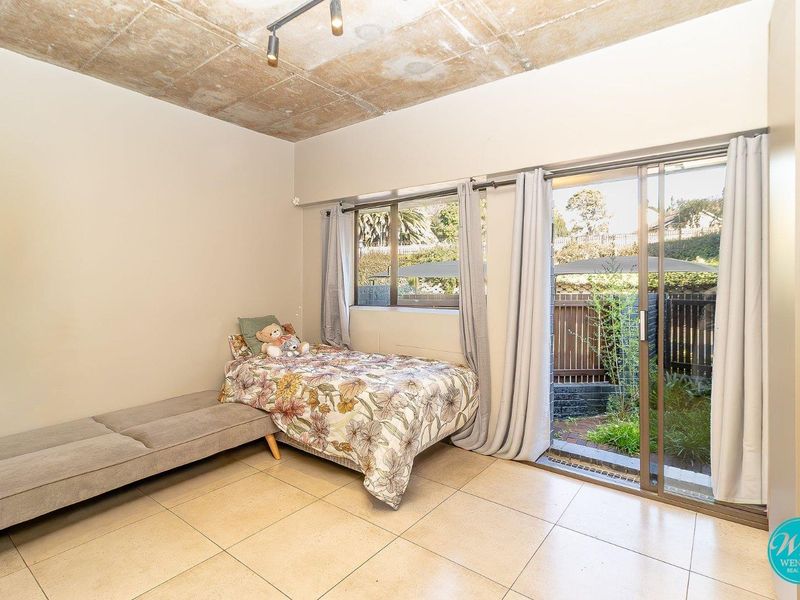 Garden Studio Apartment – Ideal Investment or Lock-Up-and-Go Lifestyle! - Photo 3