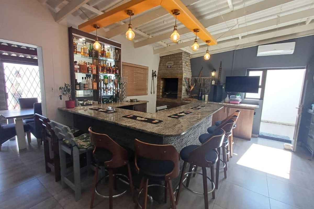 Family home - Photo 4