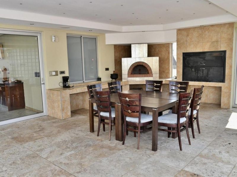 Discover this exceptional 949 sqm home set on1338 sqm erf in sought-after Ludwisdorf. - Photo 8